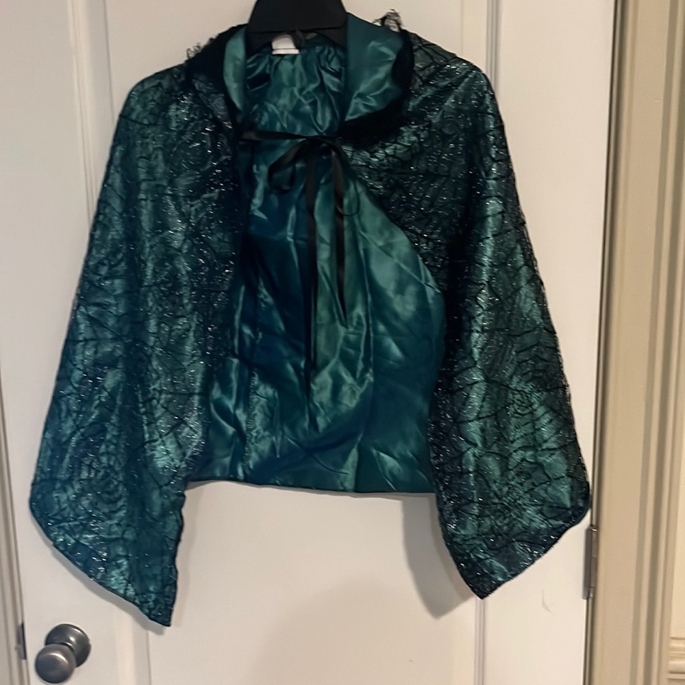 Costume cape